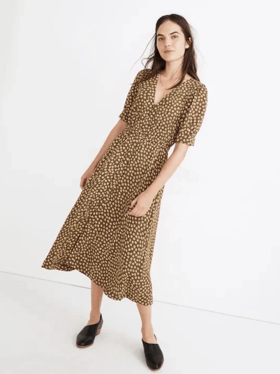 Madewell Dresses & Skirts - Madewell Brown 90’s Inspo Cottagecore Woodcut Flowers Button-Cuff Midi Dress